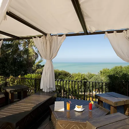 Hotel Baia Di Ulisse Wellness & 4*