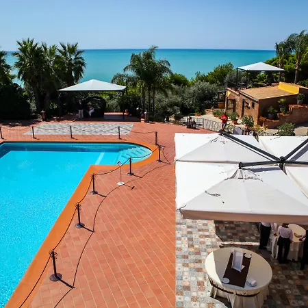 Baia Di Ulisse Wellness & 4*