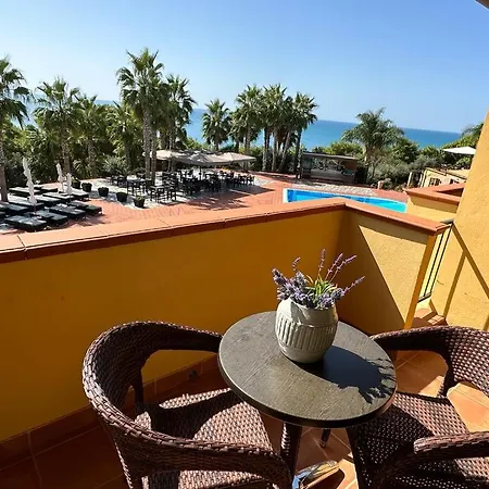 Hotel Baia Di Ulisse Wellness & 4*