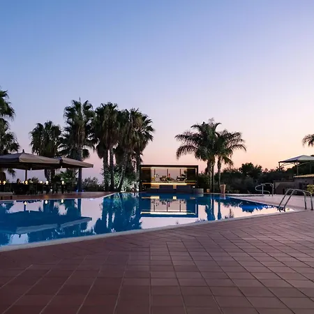Baia Di Ulisse Wellness & 4* San Leone