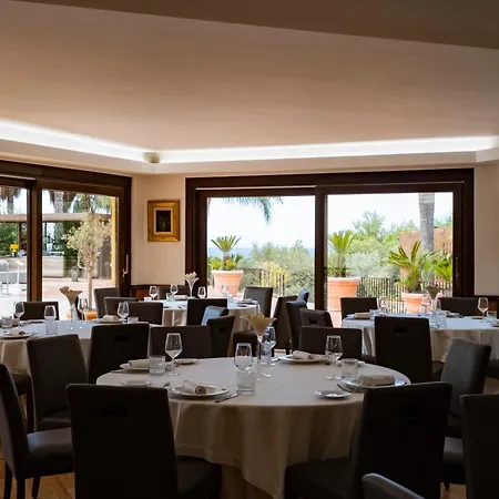 Baia Di Ulisse Wellness & 4* San Leone